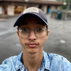 Meet your Posher, Yassin